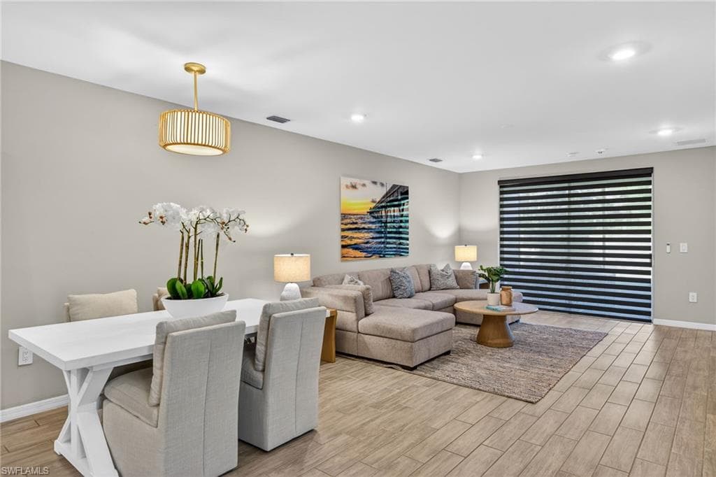 14567 Edgewater CIR-13