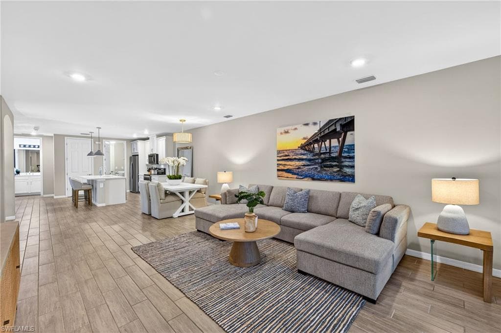 14567 Edgewater CIR-3