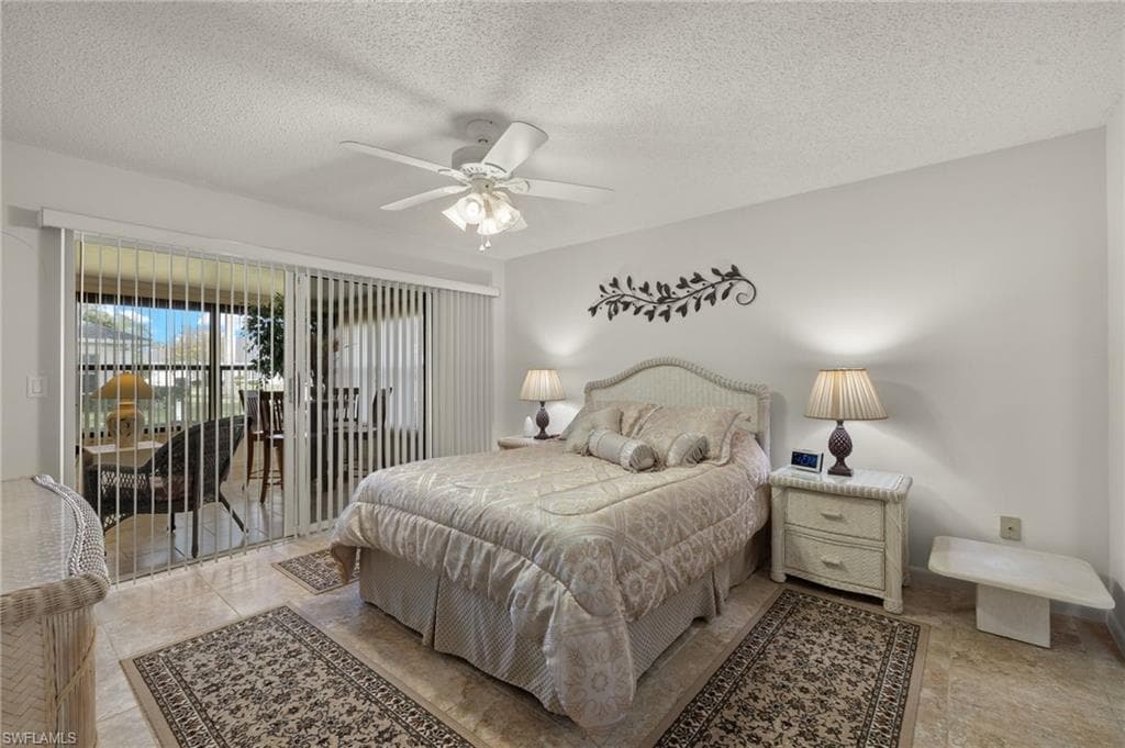 1279 Hazeltine DR-4