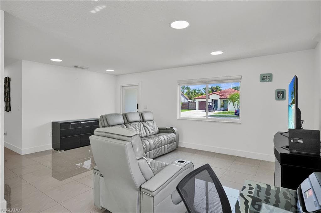 12551 SW 223 ST-5