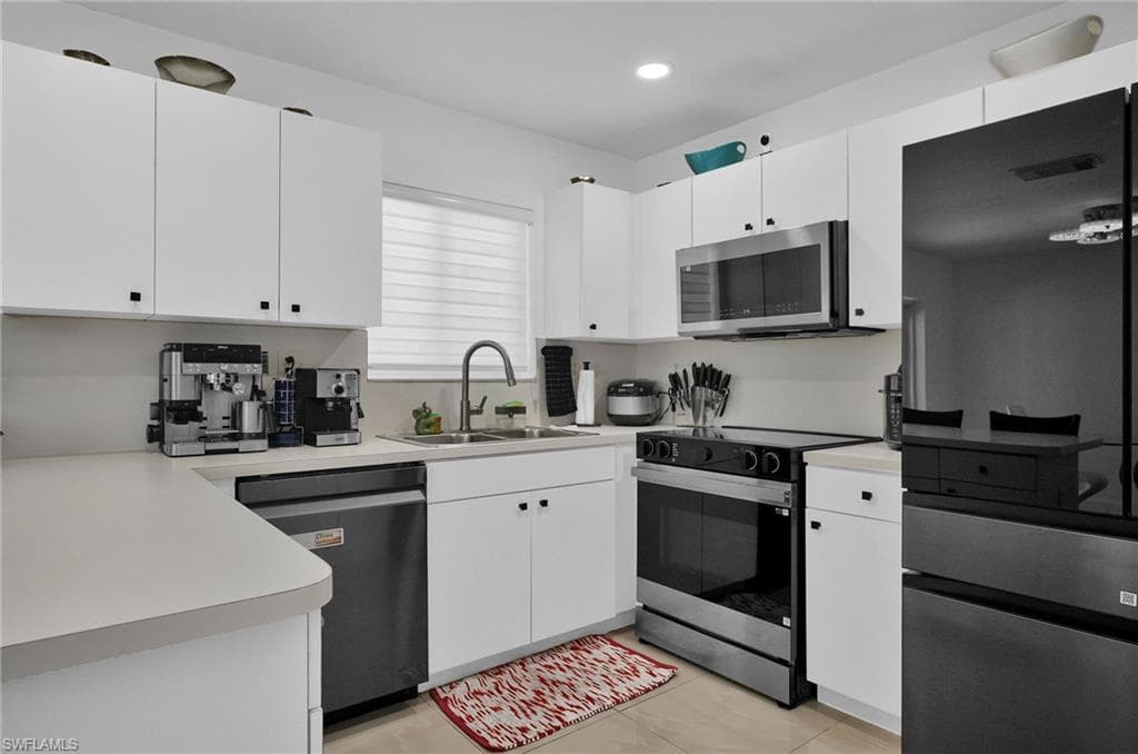 12551 SW 223 ST-9