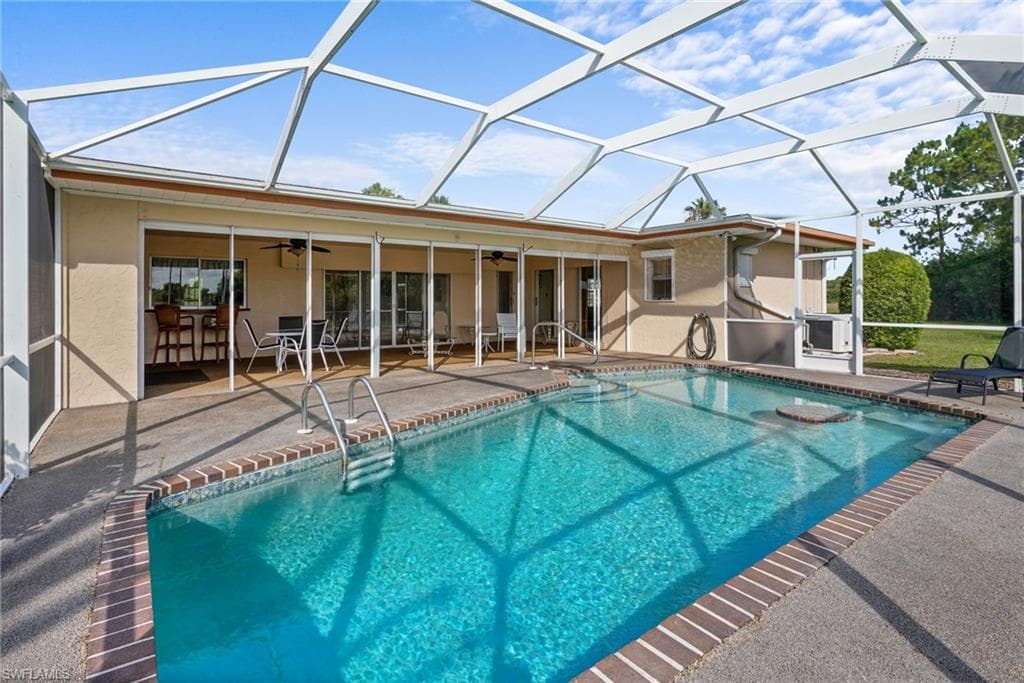 711 Mirror Lakes DR-48