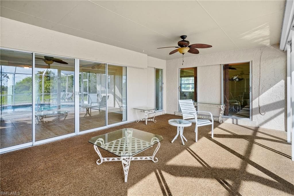 711 Mirror Lakes DR-43