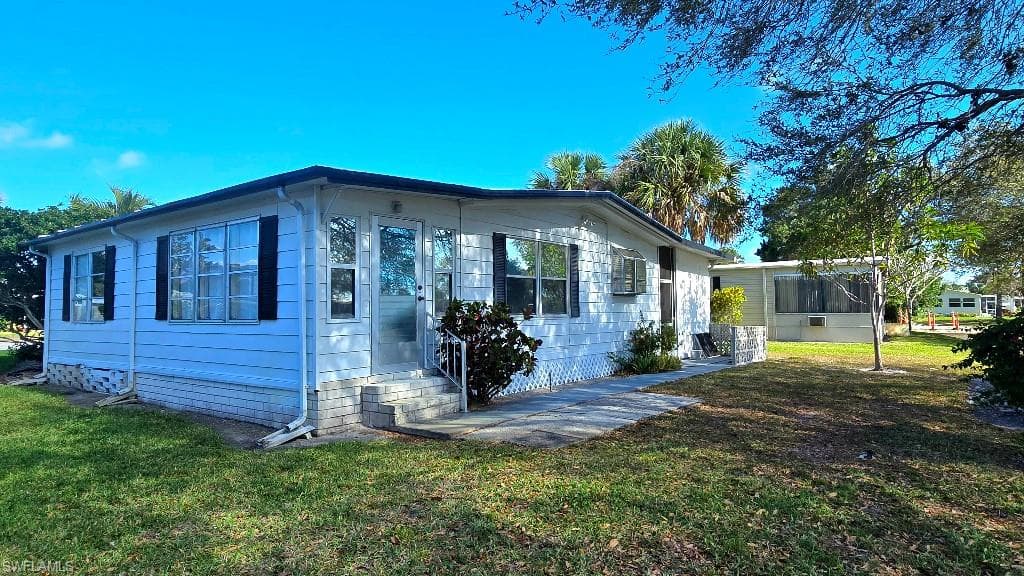 537 Charlemagne BLVD-2