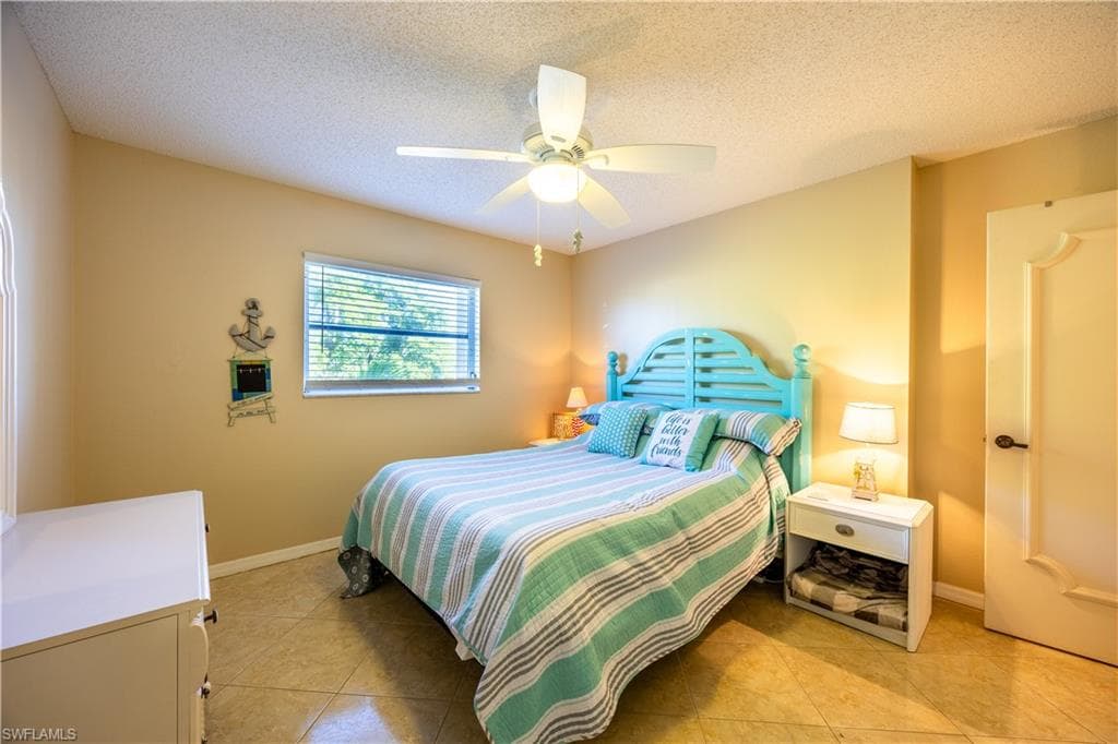 304 Tudor DR 7-10