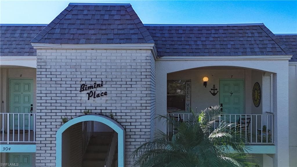304 Tudor DR 7-1