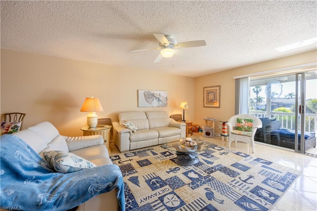 304 Tudor DR 7-21
