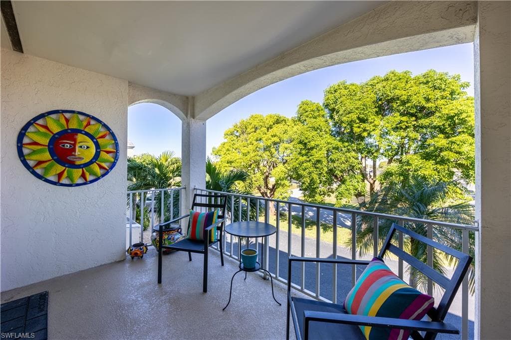 304 Tudor DR 7-2