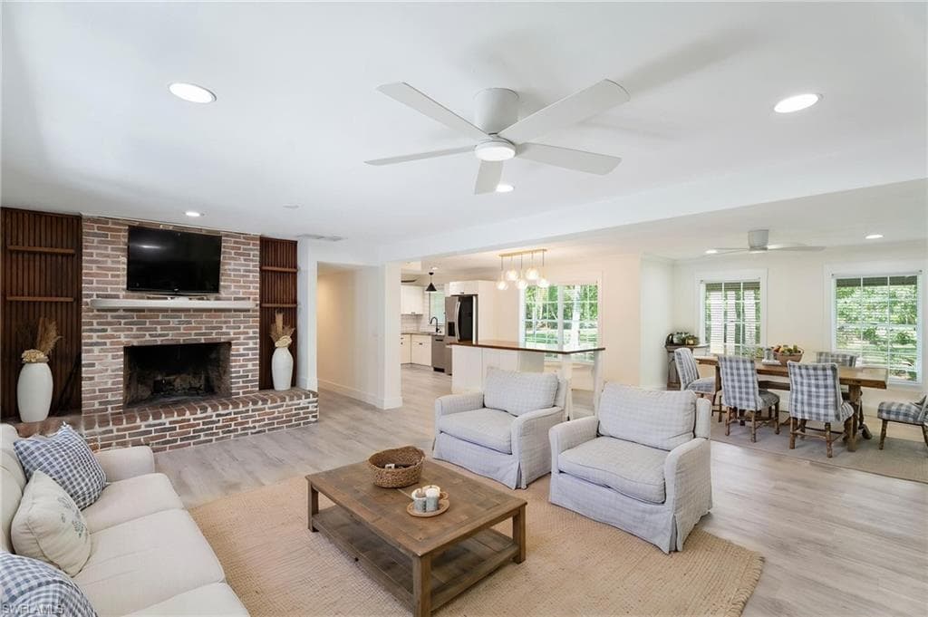 15180 Briar Ridge CIR-16