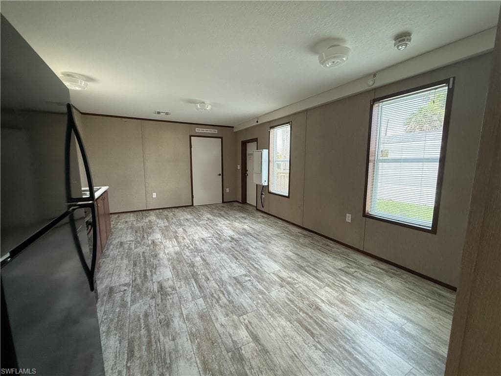 12120 Cactus DR-7