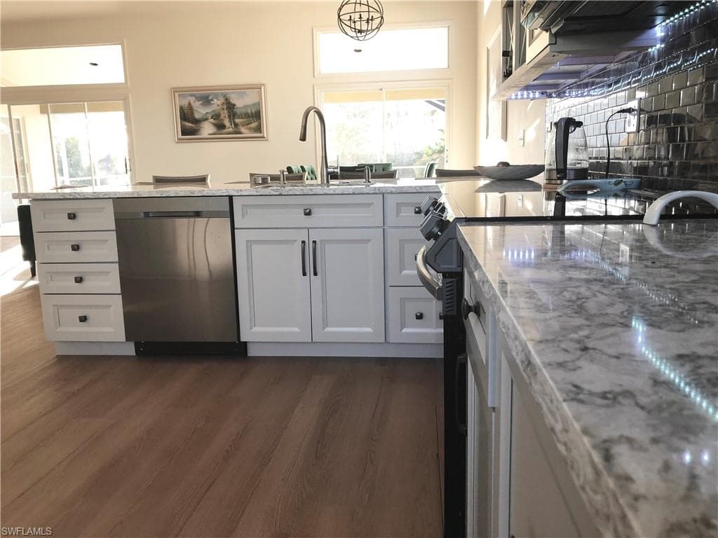 816 Belville BLVD-11
