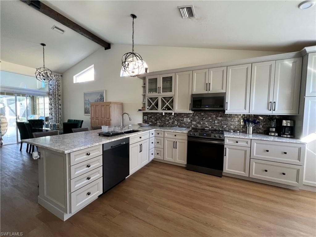 816 Belville BLVD-6