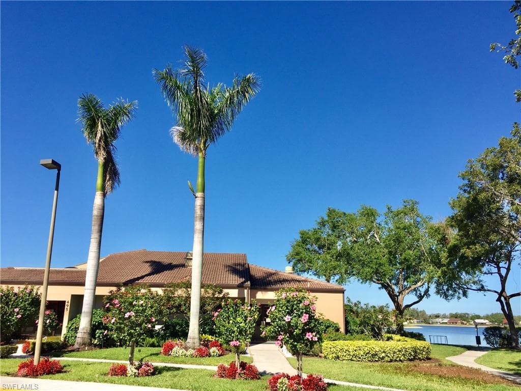 816 Belville BLVD-23