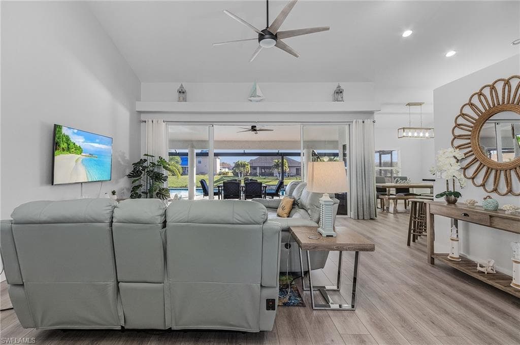 805 SW 8th CT-2