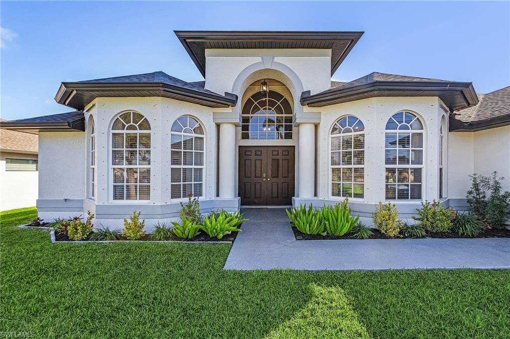 805 SW 8th CT-32