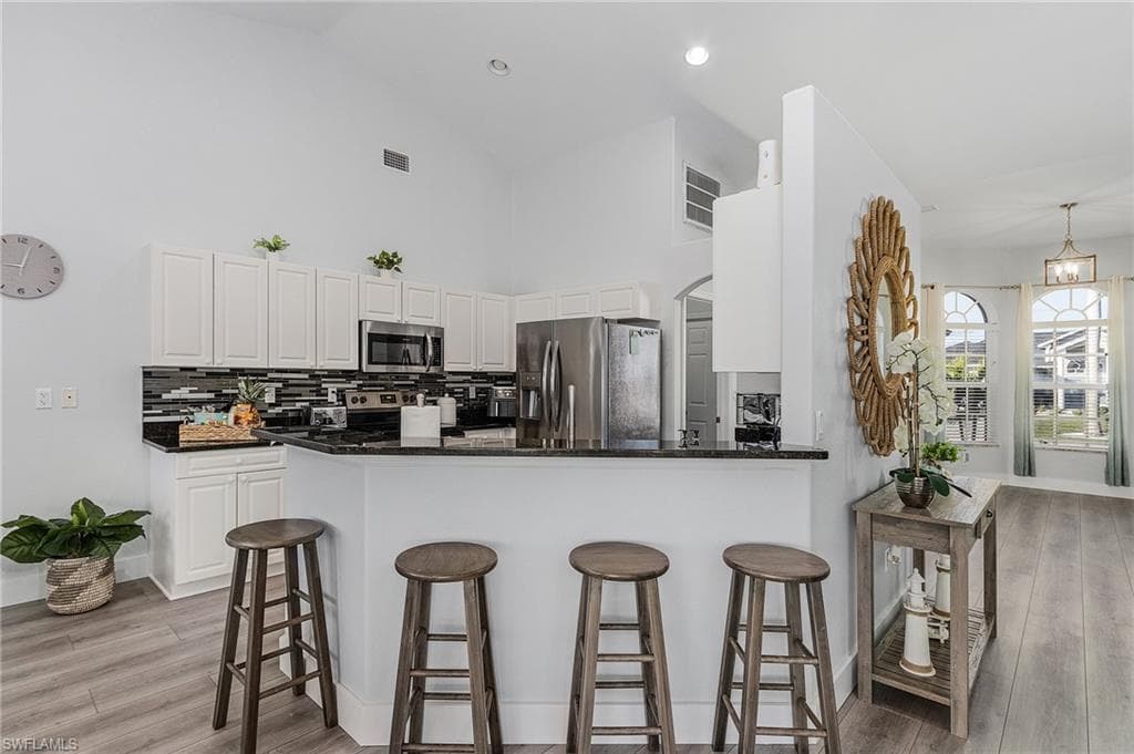 805 SW 8th CT-7