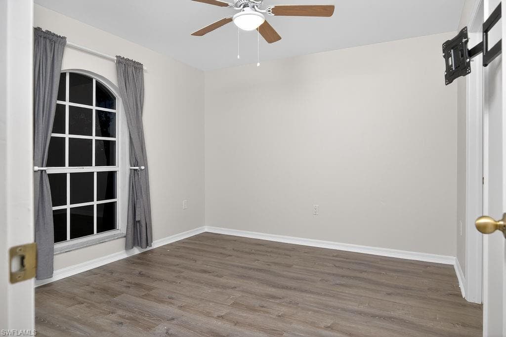 11580 Forest Mere Dr-5