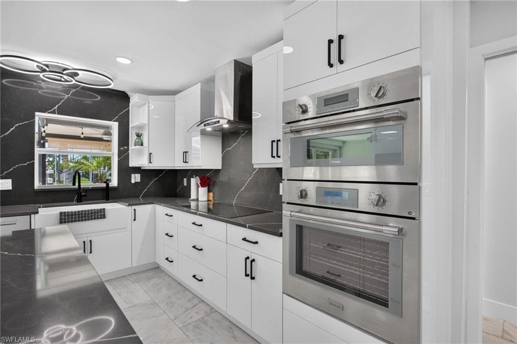 226 1st ST-2