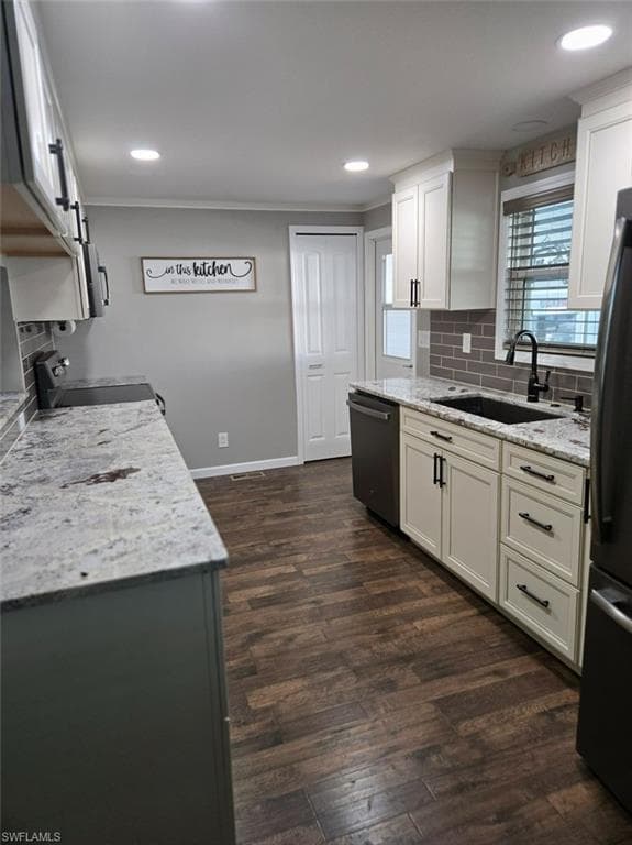 114 Elise DR-12