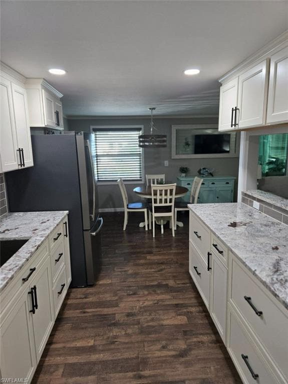 114 Elise DR-30
