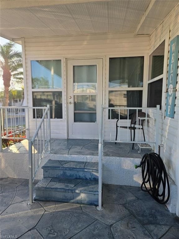 114 Elise DR-19