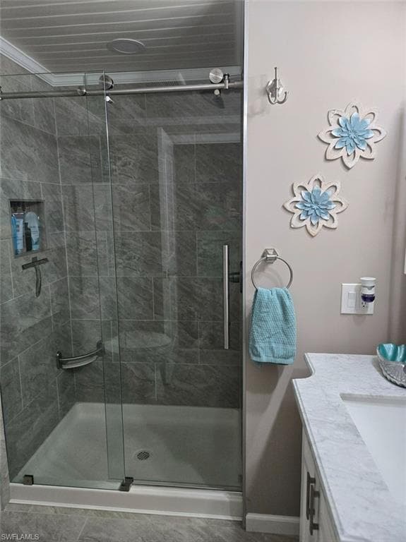 114 Elise DR-25