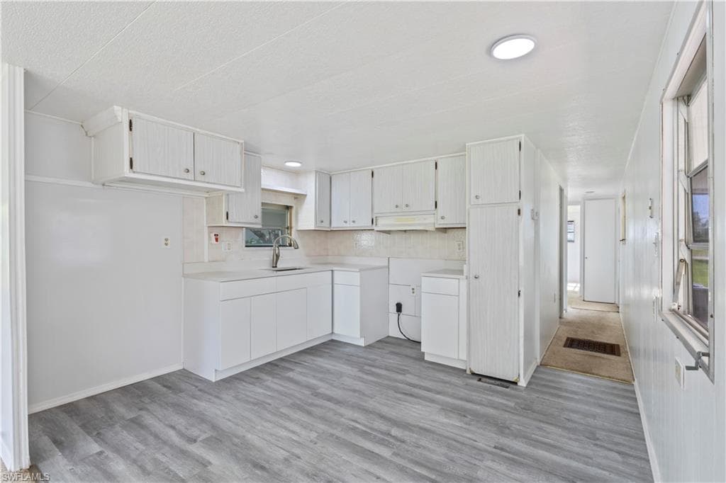 510 Menton LN-4