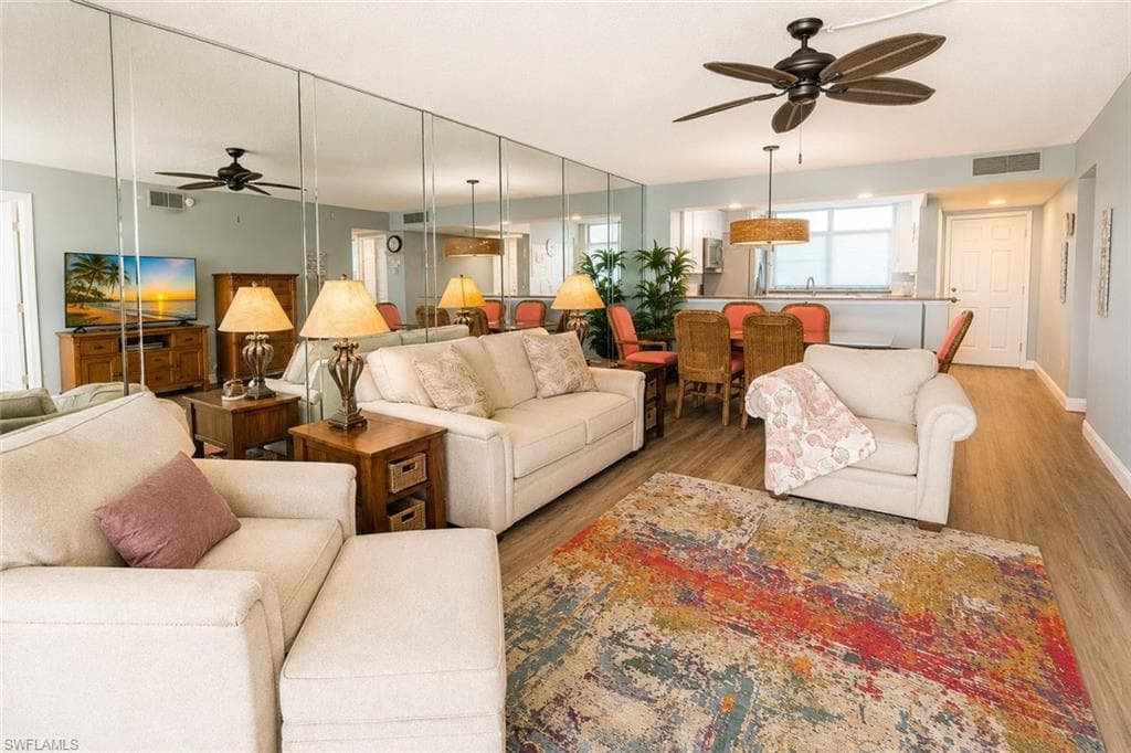 4203 Bay Beach LN 3E-5