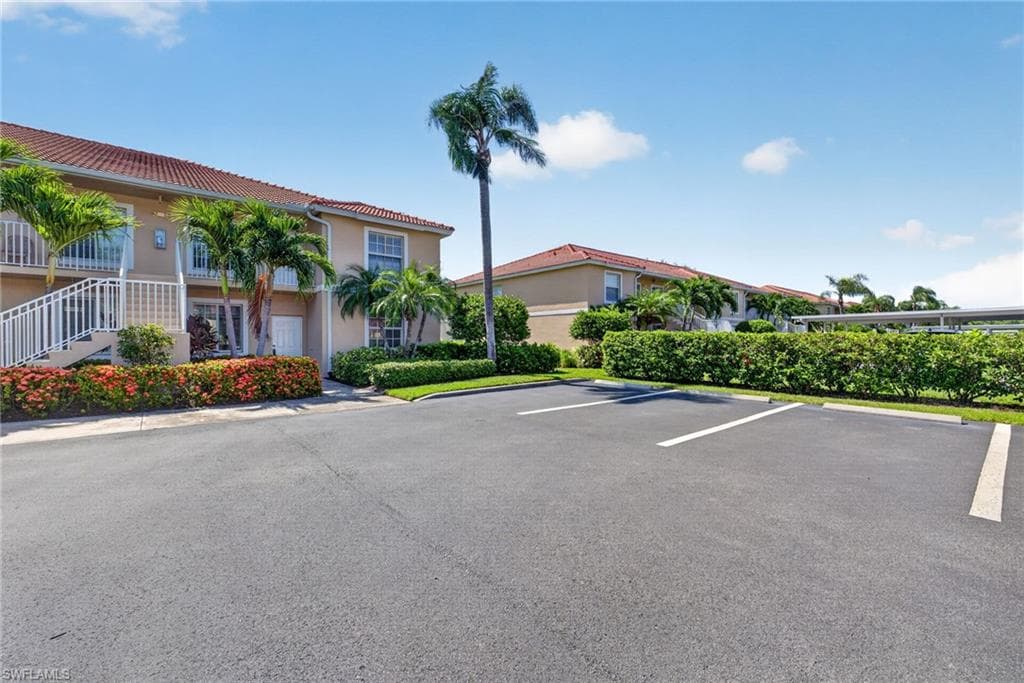 2815 Cypress Trace CIR 204-28