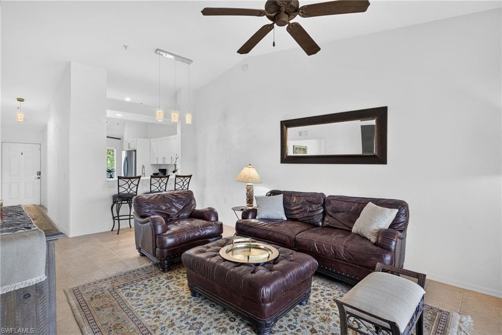 2815 Cypress Trace CIR 204-4