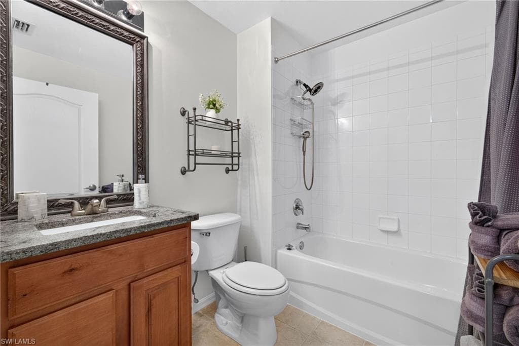 2815 Cypress Trace CIR 204-21