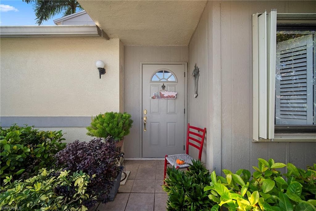 5272 Cedarbend DR 1-1