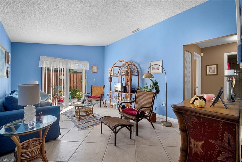 5272 Cedarbend DR 1-4