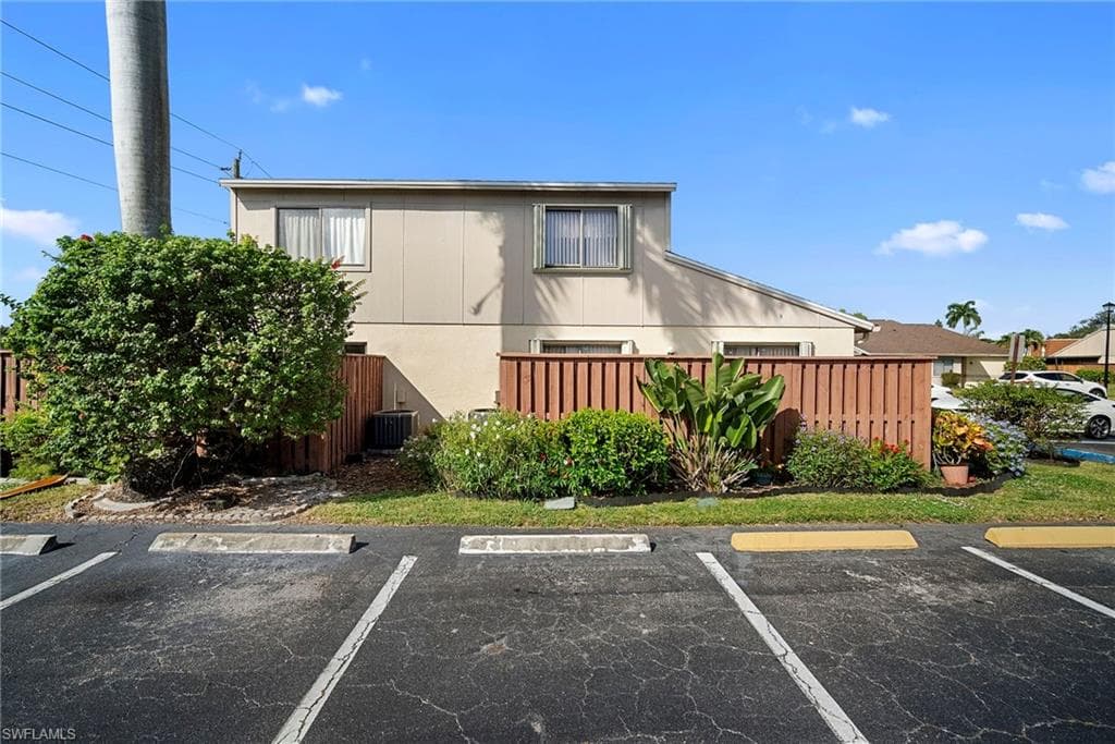5272 Cedarbend DR 1-18