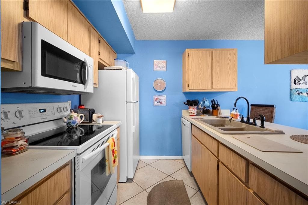 5272 Cedarbend DR 1-7