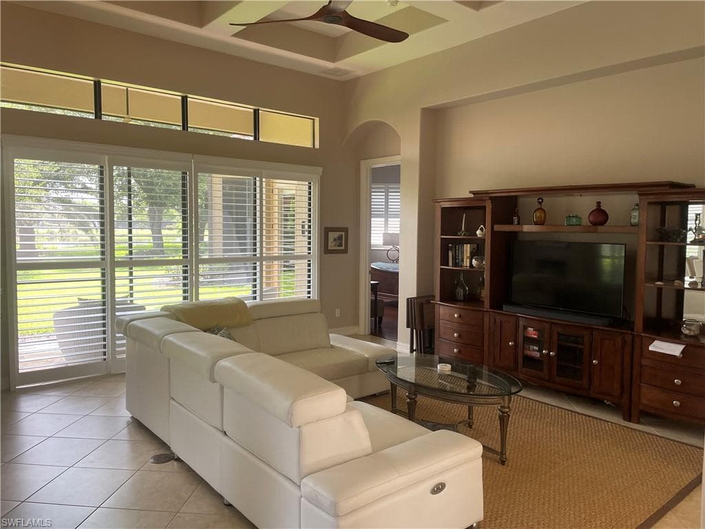 8314 Provencia CT-3