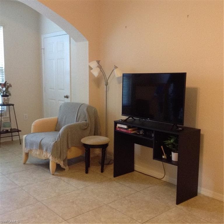 23660 Walden Center DR 306-4