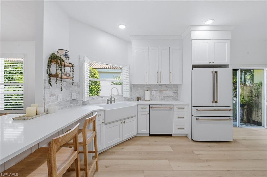 5900 Fountain DR-7