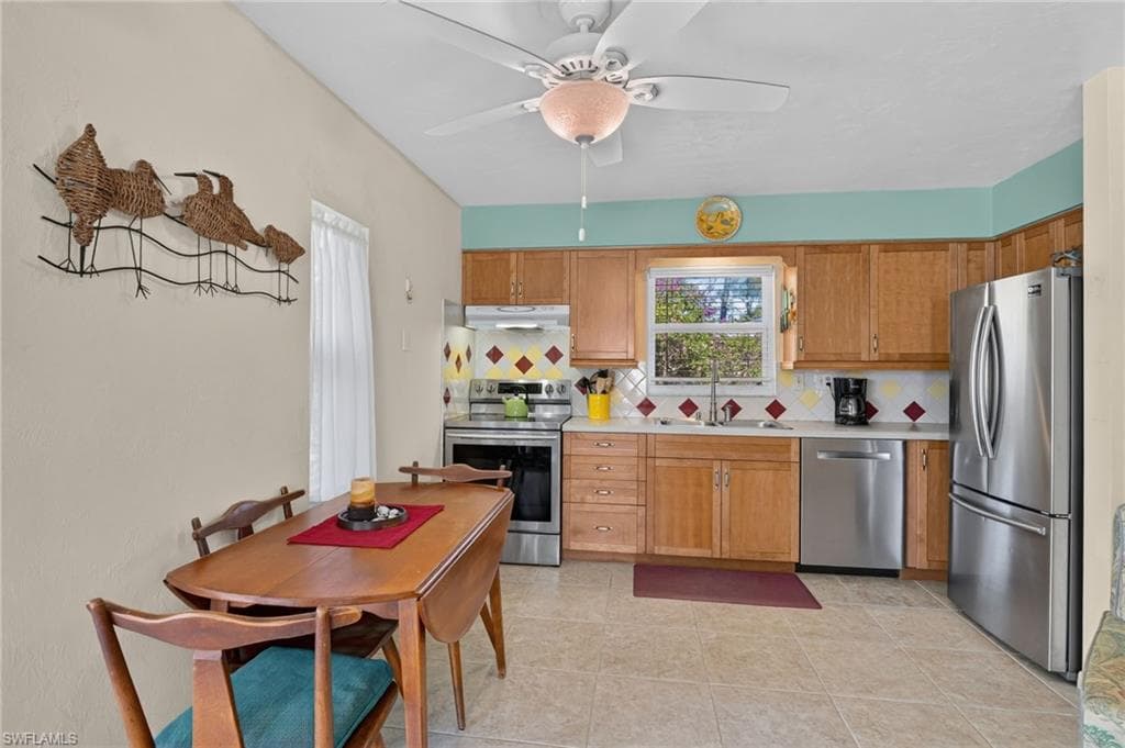 3489 Quails WALK-11
