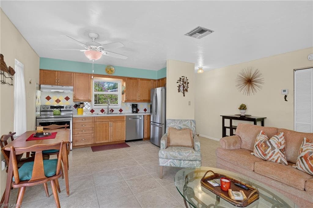 3489 Quails WALK-8