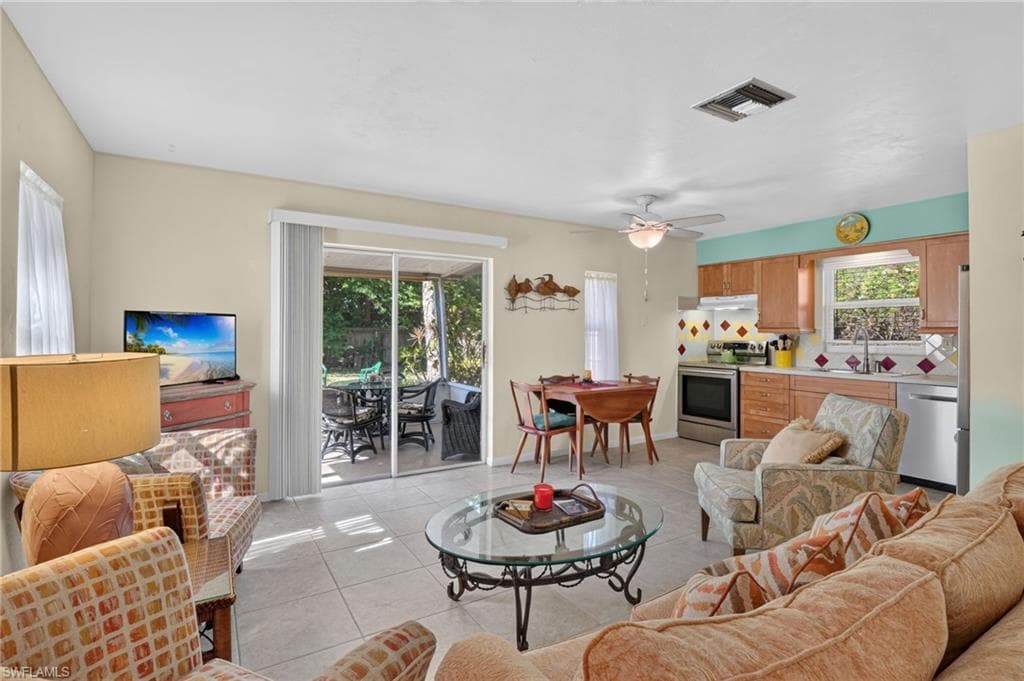 3489 Quails WALK-9