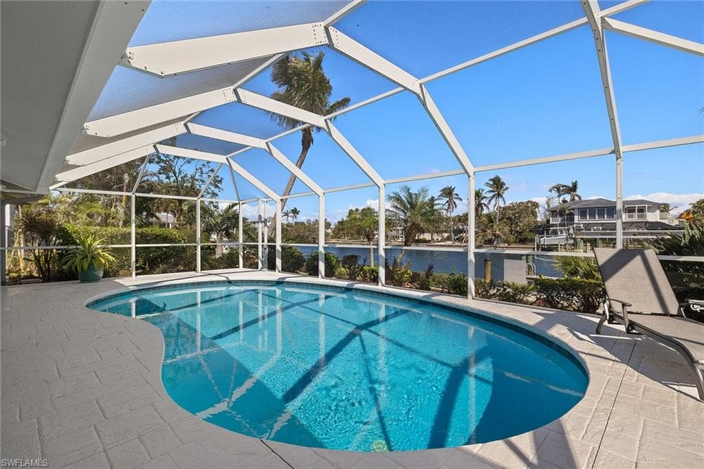 1674 Sabal Palm DR-31