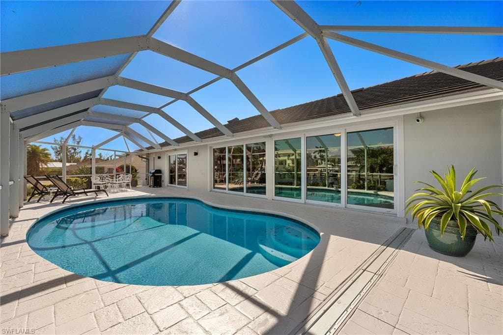 1674 Sabal Palm DR-30