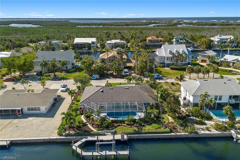 1674 Sabal Palm DR-3