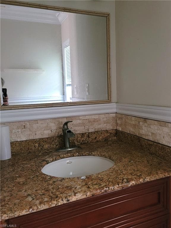 2931 Grand AVE-5