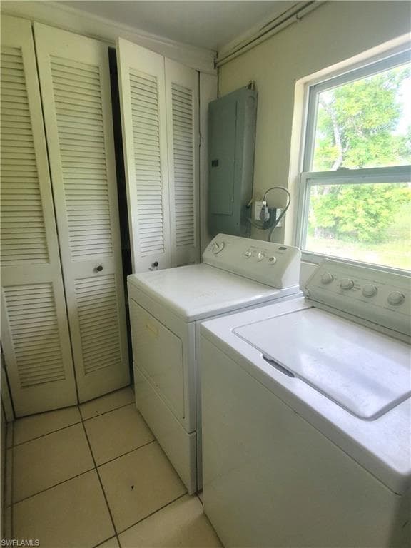2931 Grand AVE-6