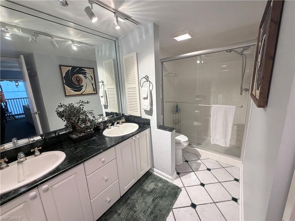 3350 N Key DR 813-16