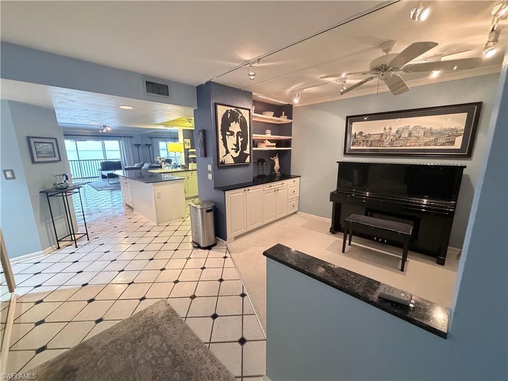 3350 N Key DR 813-4