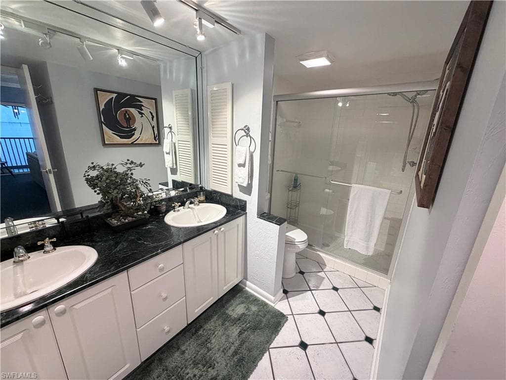 3350 N Key DR 813-19