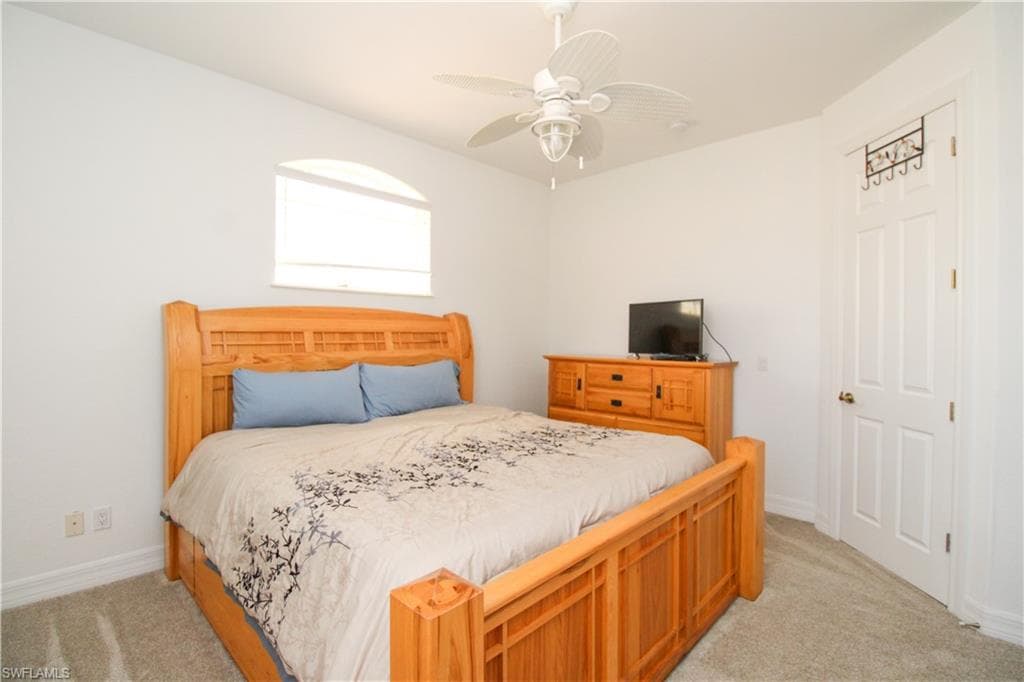 28130 L Burton Fletcher CT-42